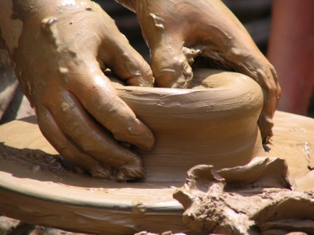 wheel-throwing-hands-on-clay1