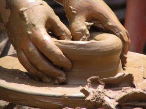 wheel-throwing-hands-on-clay1
